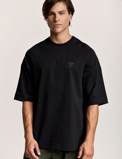 Μαύρο t-shirt με ρεγκλάν μανίκι oversized fit