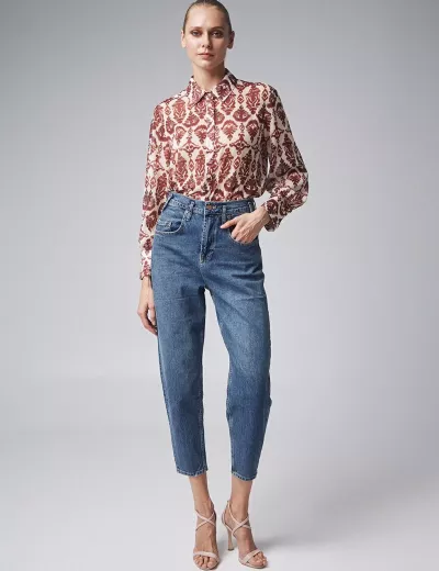 Mom fit blue cropped jeans