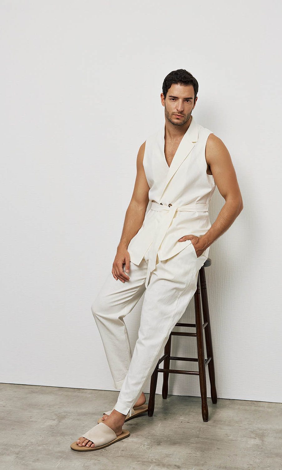 off white all white summer linen pleated pants with belt