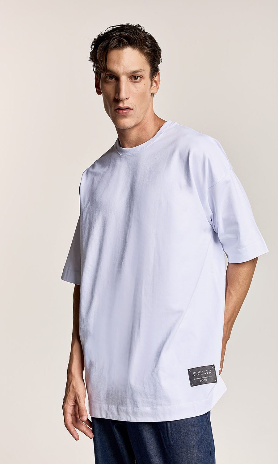 all white oversized fit t-shirt me kenthma sthn plath